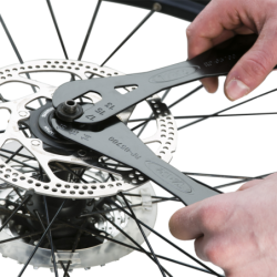 VAR | Jeu 2 clés à cônes de moyeux 13/14/15/16/17/18 sur carte