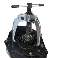 VAR | Extractor for Bosch engine case