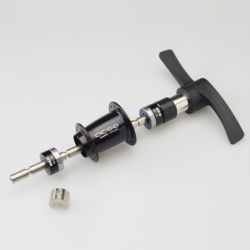 VAR | Hub bearing press