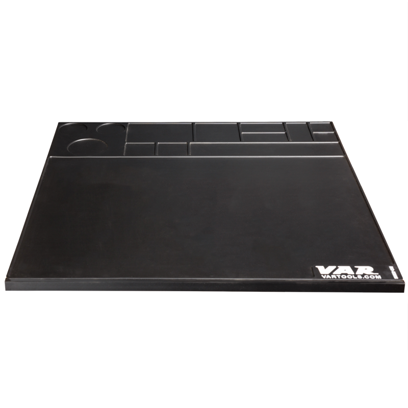 VAR | King size benchtop mat - 68 x 69.6cm
