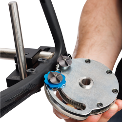 VAR | New disc brake mount facing tool