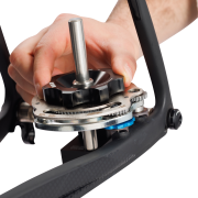 VAR | New disc brake mount facing tool