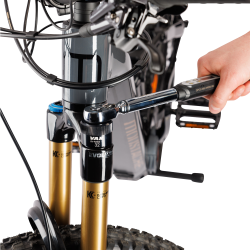 VAR | Flat-faced socket for fork top cap 30mm