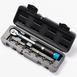 2-20Nm CONSUMER torque wrench with hex bits set