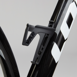 VAR | Matt black bottle cage